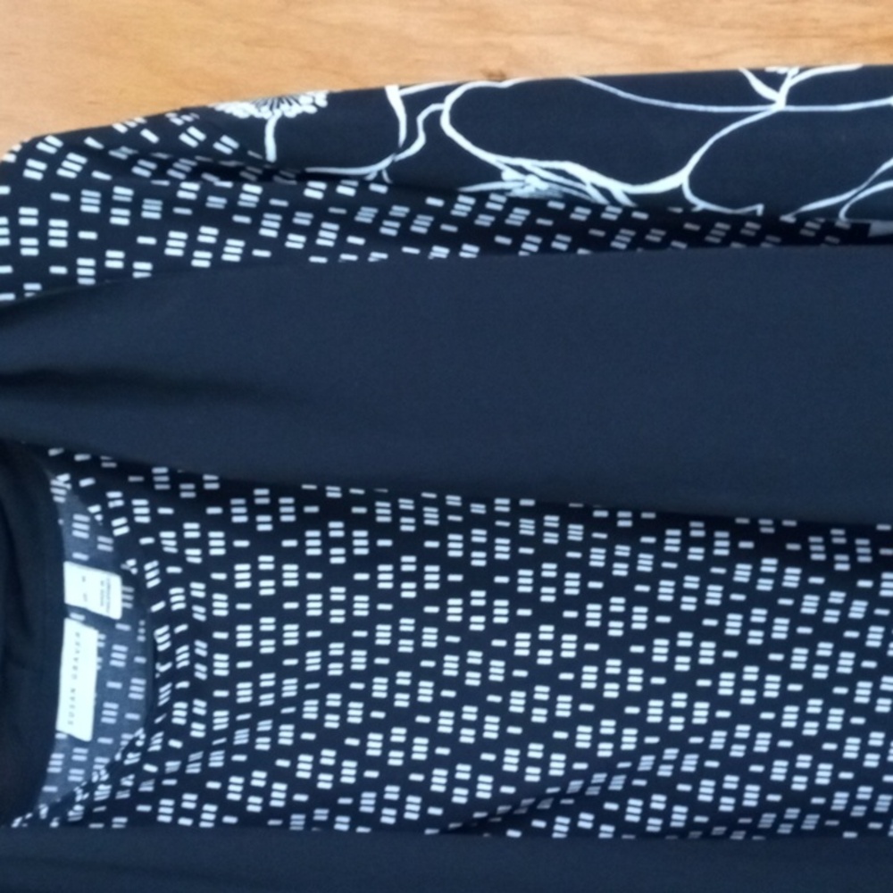 2 piece black and white dressy top - Picture 2 of 5
